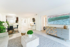 Updated 2BR Spacious Patio with Firepit by the Beach